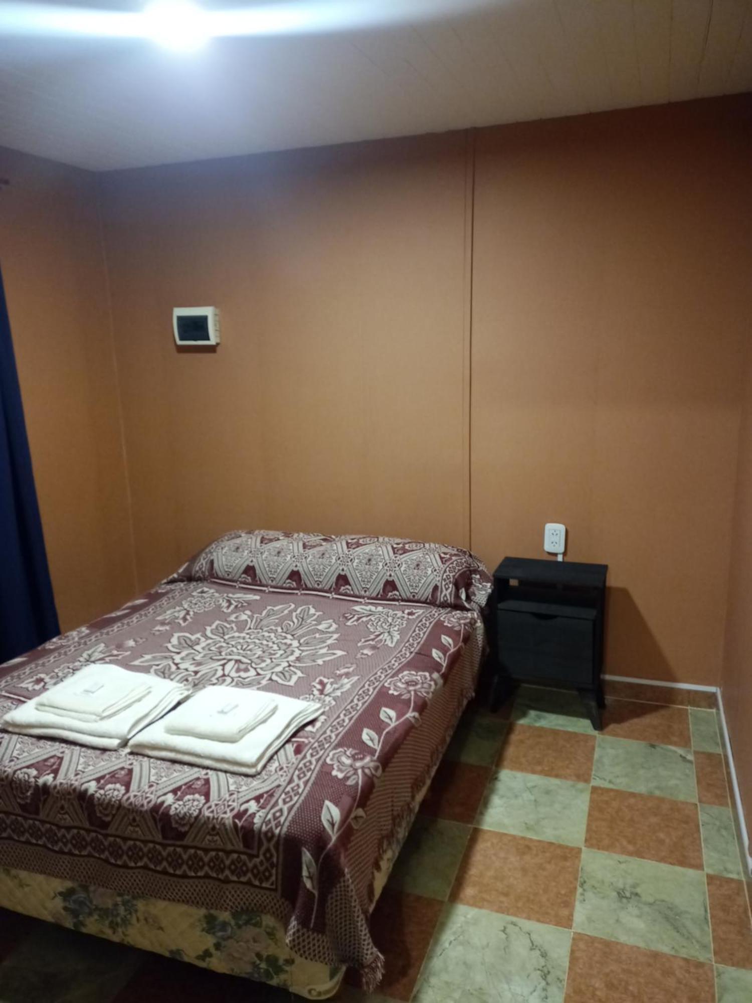 Hospedaje "San Andres" Gobernador Gregores Extérieur photo